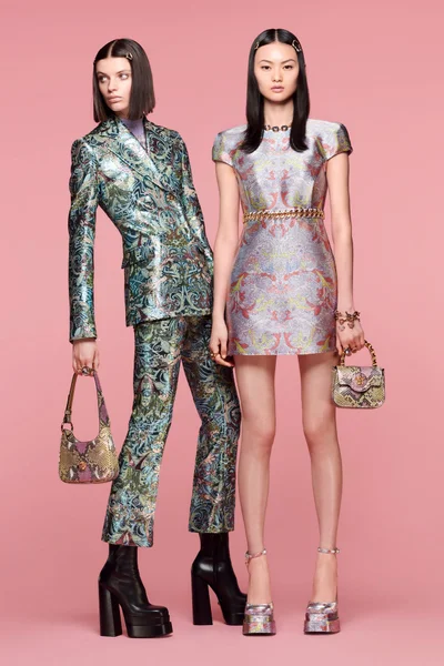 Look 43